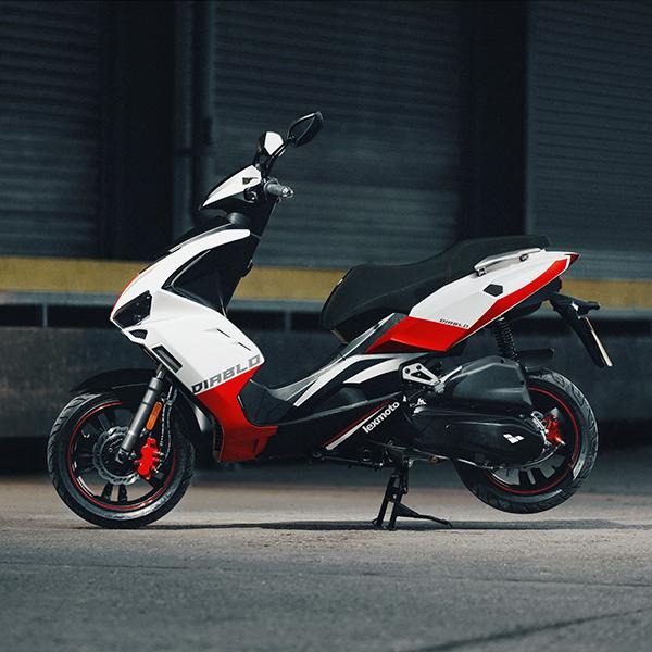 2025 Lexmoto Diablo 125cc EFI E5        LJ125T-9M-E5. £1959.99