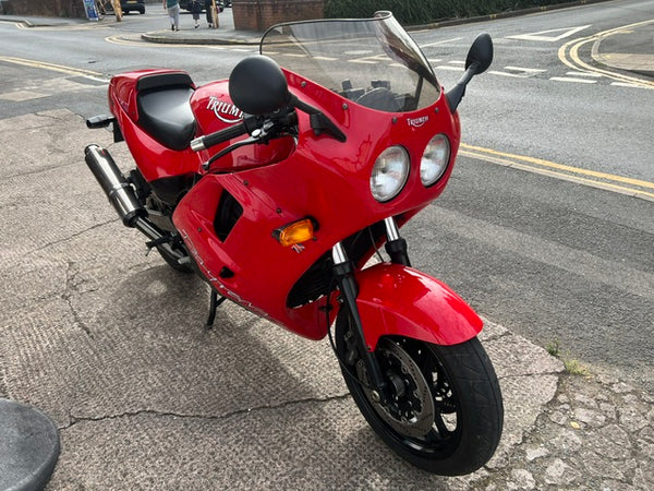 1993 Triumph Daytona 900cc Red 10,000 miles from new