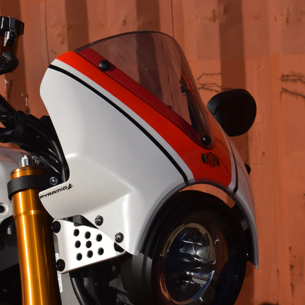 Yamaha XSR900 2022 > Legend Red  Fly Screen by Pyramid