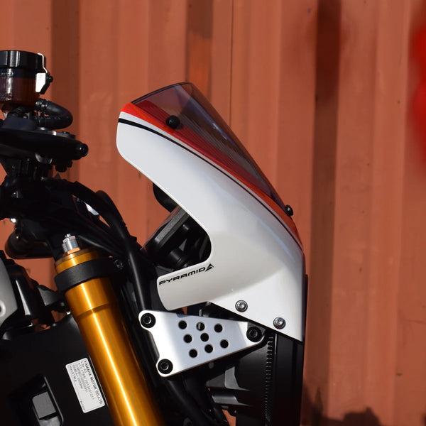 Yamaha XSR900 2022 > Legend Red  Fly Screen by Pyramid