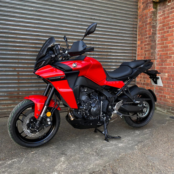 Yamaha XSR900  2022 > Matt Black Hugger by Pyramid Plastics