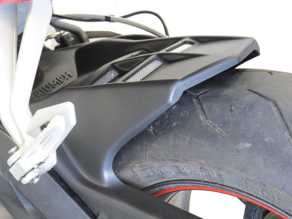 Triumph Street MOTO2  2023 > Carbon Look & Silver Mesh Rear Hugger by Powerbronze