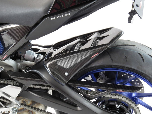 Yamaha MT-09 & FJ-09 Tracer  15-17 Rear Hugger by Powerbronze Carbon Look & Silver Mesh