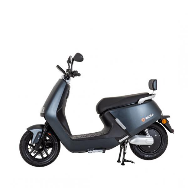 2025 Lexmoto YADEA G5  YD1800D-01 Electric Scooter AM Licence applicable (16 yr old).
