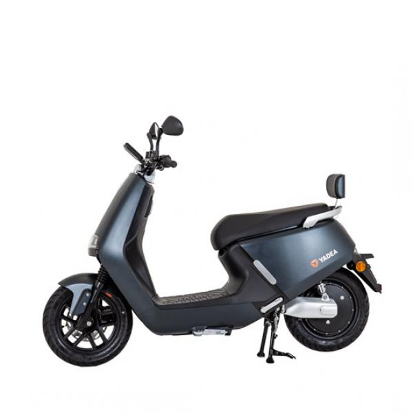 2024 Lexmoto YADEA G5  YD1800D-01 Electric Scooter AM Licence applicable (16 yr old).