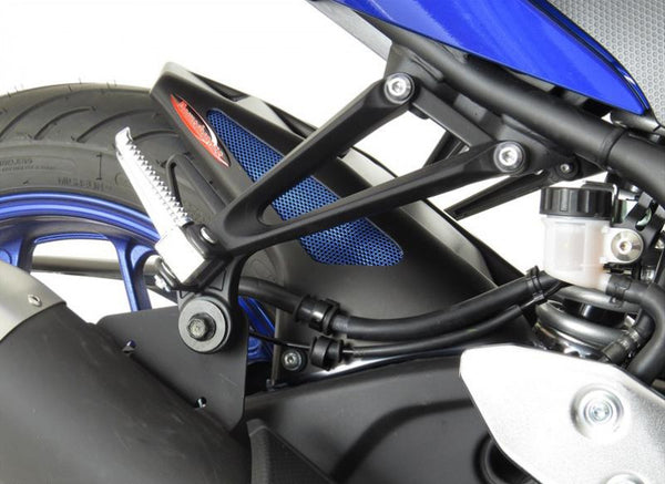 Yamaha YZF-R3 2015-2023  Carbon Look & Silver Mesh Rear Hugger by Powerbronze