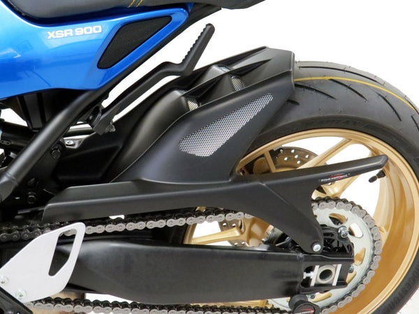 Yamaha XSR 900  2022-2024 Carbon Look & Silver Mesh Rear Hugger by Powerbronze