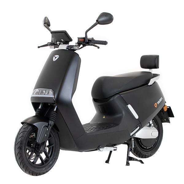 2025 Lexmoto YADEA G5  YD1800D-01 Electric Scooter AM Licence applicable (16 yr old).