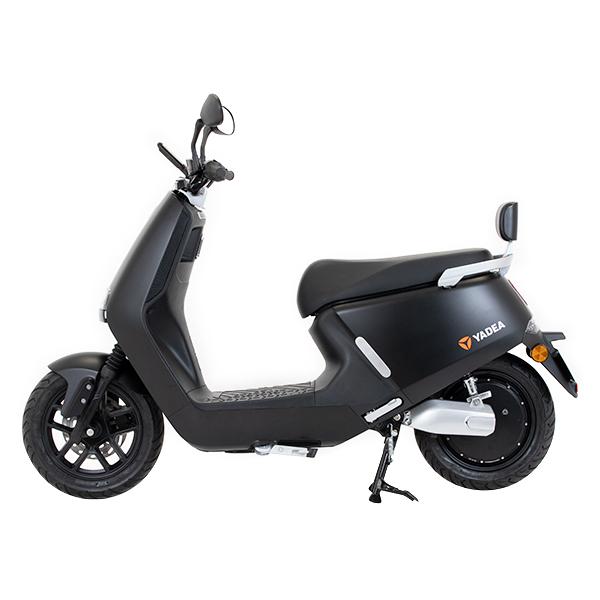 2025 Lexmoto YADEA G5  YD1800D-01 Electric Scooter AM Licence applicable (16 yr old).