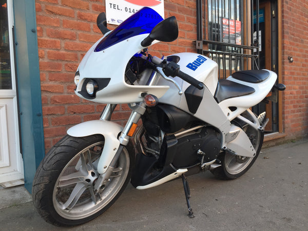 2004 BUELL Firebolt XB9R Arctic White Blue Detail