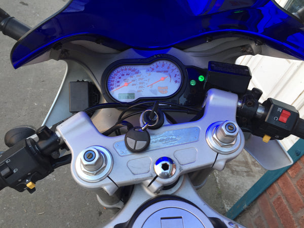 2004 BUELL Firebolt XB9R Arctic White Blue Detail