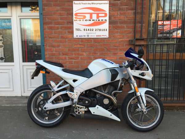 2004 BUELL Firebolt XB9R Arctic White Blue Detail