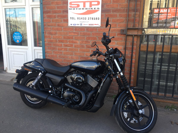 2017 Harley Davidson Street XG750  Two-Tone Vivid Black 1,920 miles.