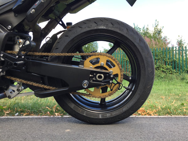 2009 Yamaha YZF-R1 "Big Bang" : Black low mileage