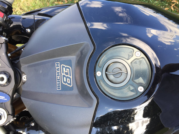 2009 Yamaha YZF-R1 "Big Bang" : Black low mileage