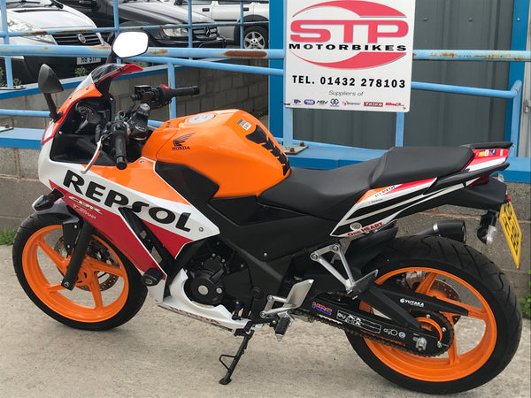 2016 Honda CBR 300R  RA-G Repsol Colours only 500 miles