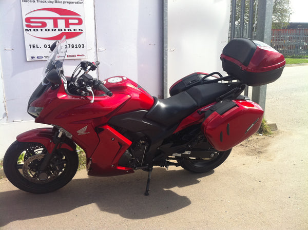 2011 Honda CBF1000 FA-B 3,000 Miles from new with Luggage