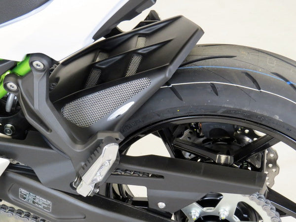 Kawasaki Z650RS  2022 > Carbon Look & Silver Mesh  Rear Hugger by Powerbronze