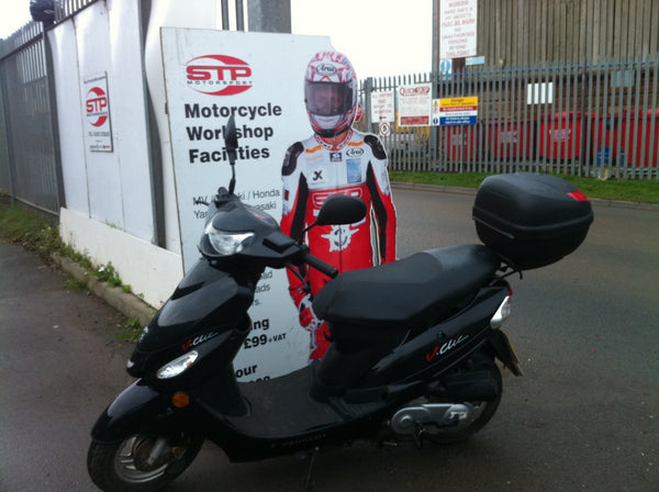 2012 Peugeot V-Click 50cc Moped good condition with top-box